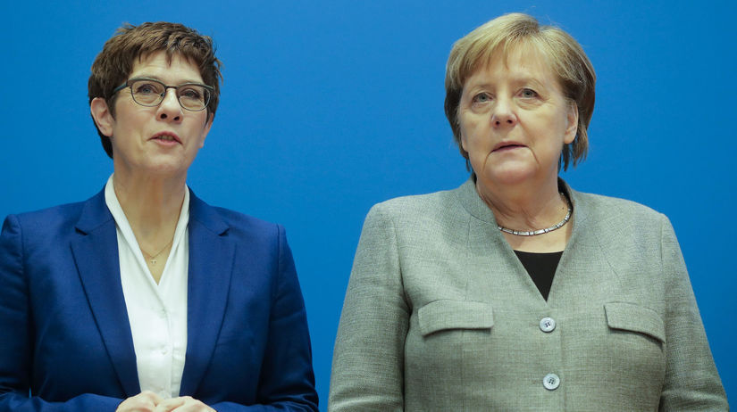 Annegret Krampová–Karrenbauerová, Angela Merkelová