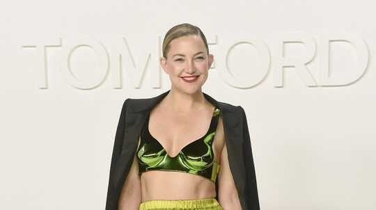 Herečka Kate Hudson vyrazila na prehliadku Toma...