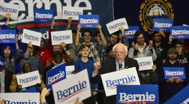 Sanders sa dostal do vedenia v prieskumoch medzi kandidátmi demokratov