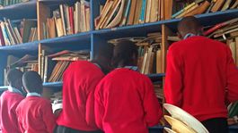 škola Keňa Afrika knižnica