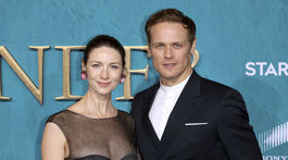 Herečka Caitriona Balfe a jej kolega Sam Heughan predstavili piatu sériu Outlandera.