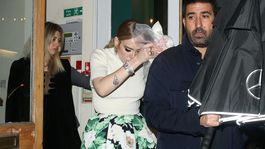 Štíhla Adele na svadobnom žúre! Najprv tajomstvo, potom útek pred paparazzmi