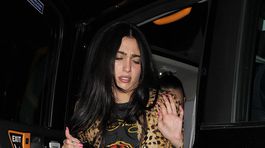 Madonnina dcéra na odchode zo žúru! Nohavičky von, na tvári vidieť únavu aj...