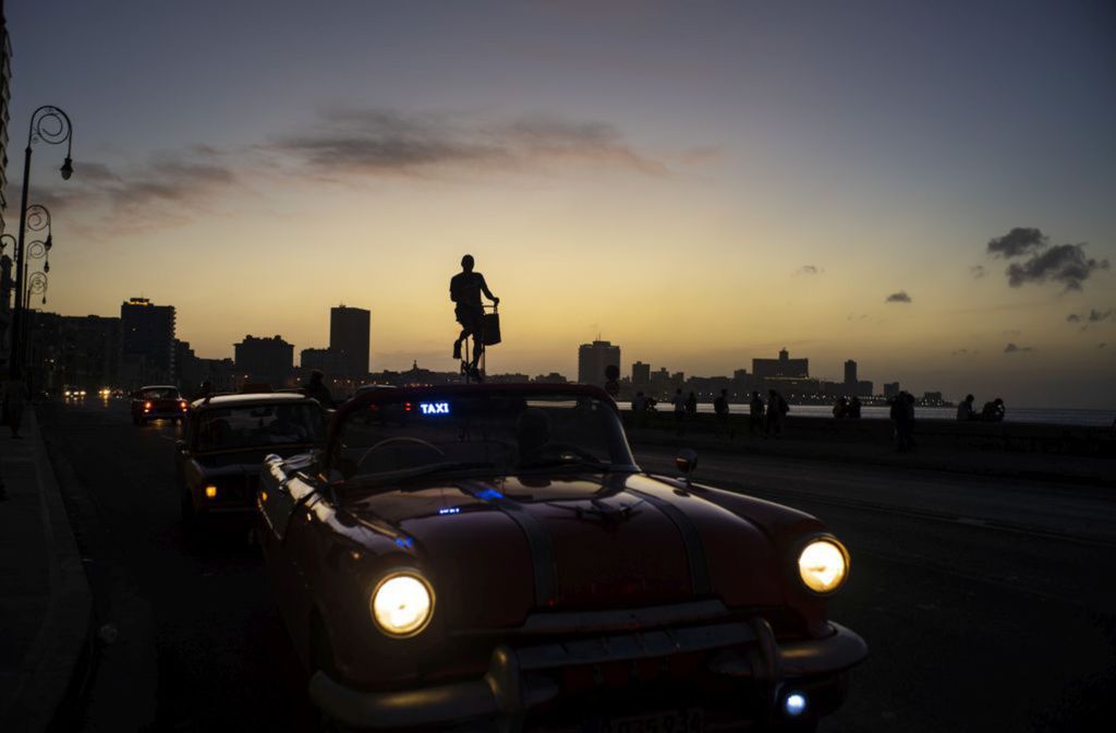 Kuba, auto, bicykel, Havana