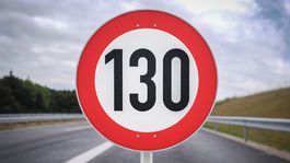 Spôsobia nové dopravné značky ‘rýchlostný‘ chaos na cestách? 