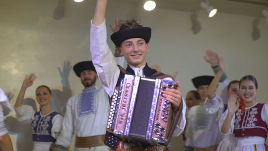 Martin Repáň s Folklórnym súborom Urpín na...
