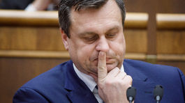 SNS spustila petíciu za predčasné voľby