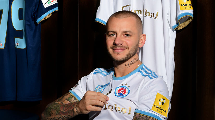 Vladimír Weiss ml. v drese Slovana v šatni...