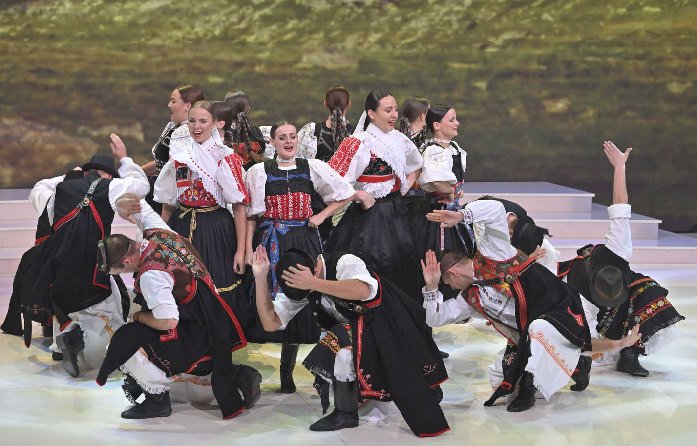 Folklórny súbor Podpoľanec.