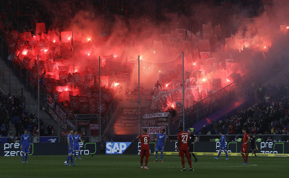 Fanúšikovia Bayernu Mníchov okrem vulgarizmov...
