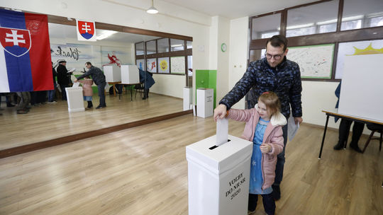 Trnava: Samotní voliči sú prekvapení, koľko ich prichádza