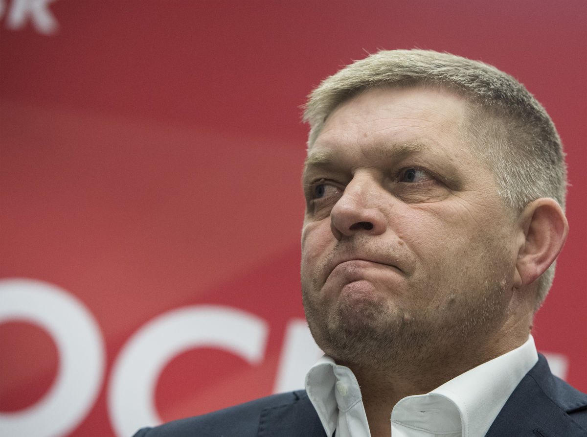 Predseda strany Smer Robert Fico počas tlačovej...