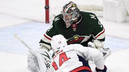 Ovečkin skrotil divochov. Pánik uhasil gólový smäd 