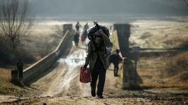 Brusel vystuží grécku hranicu eurami