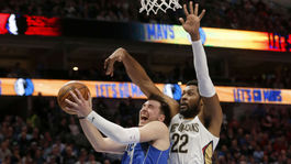 Dončič vstúpil do histórie Dallasu. Curry dostal zelenú 