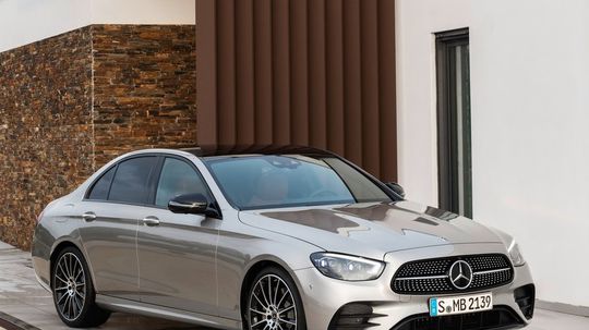 Mercedes-Benz E - 2020