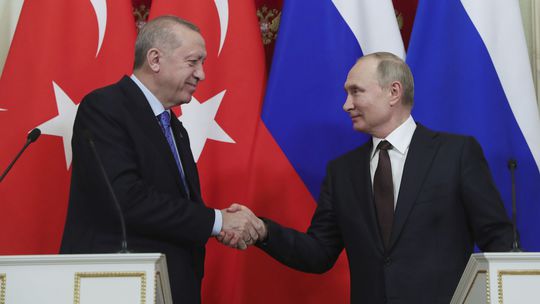 Putin a Erdogan ohlásili na severozápade Sýrie prímerie. Streľba tam však neutícha