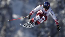 Záverečný zjazd si ukoristil Mayer, Kilde v boji o veľký glóbus preskočil Pinturaulta 