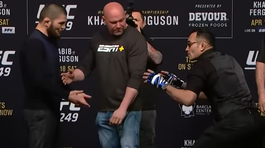 Zas..ný tlsťoch, schytal na tlačovke Chabib. Fergusonovi potom odkopol opasok