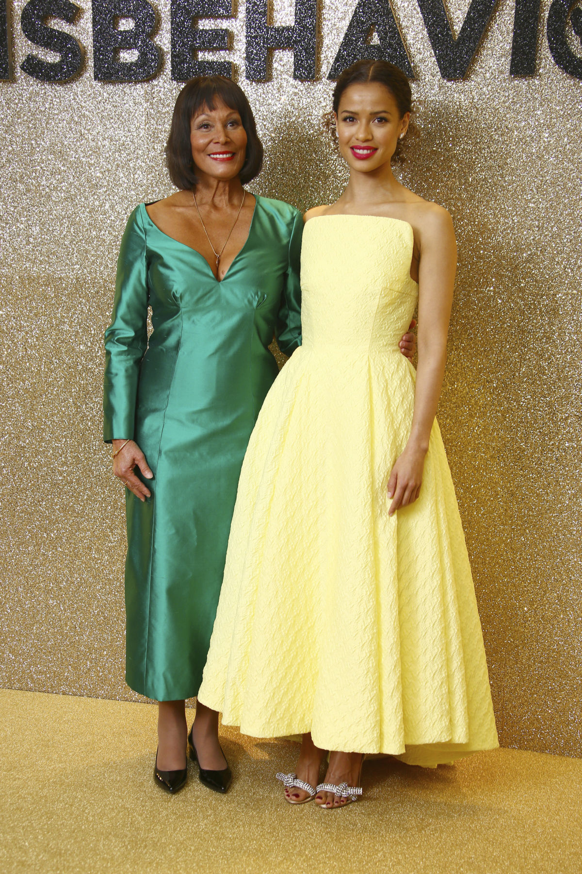 Herečka Gugu Mbatha-Raw (vľavo) a bývalá...