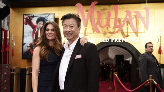 Režisérka Niki Caro na premiére filmu Mulan s...