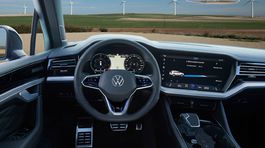 VW Touareg R - 2020