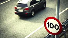 Ako na emisie? Holanďania znižujú diaľničnú rýchlosť na 100 km/h!