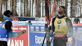 Kráľ je mŕtvy, nech žije kráľ. Originál Francúz si držal súperov od tela