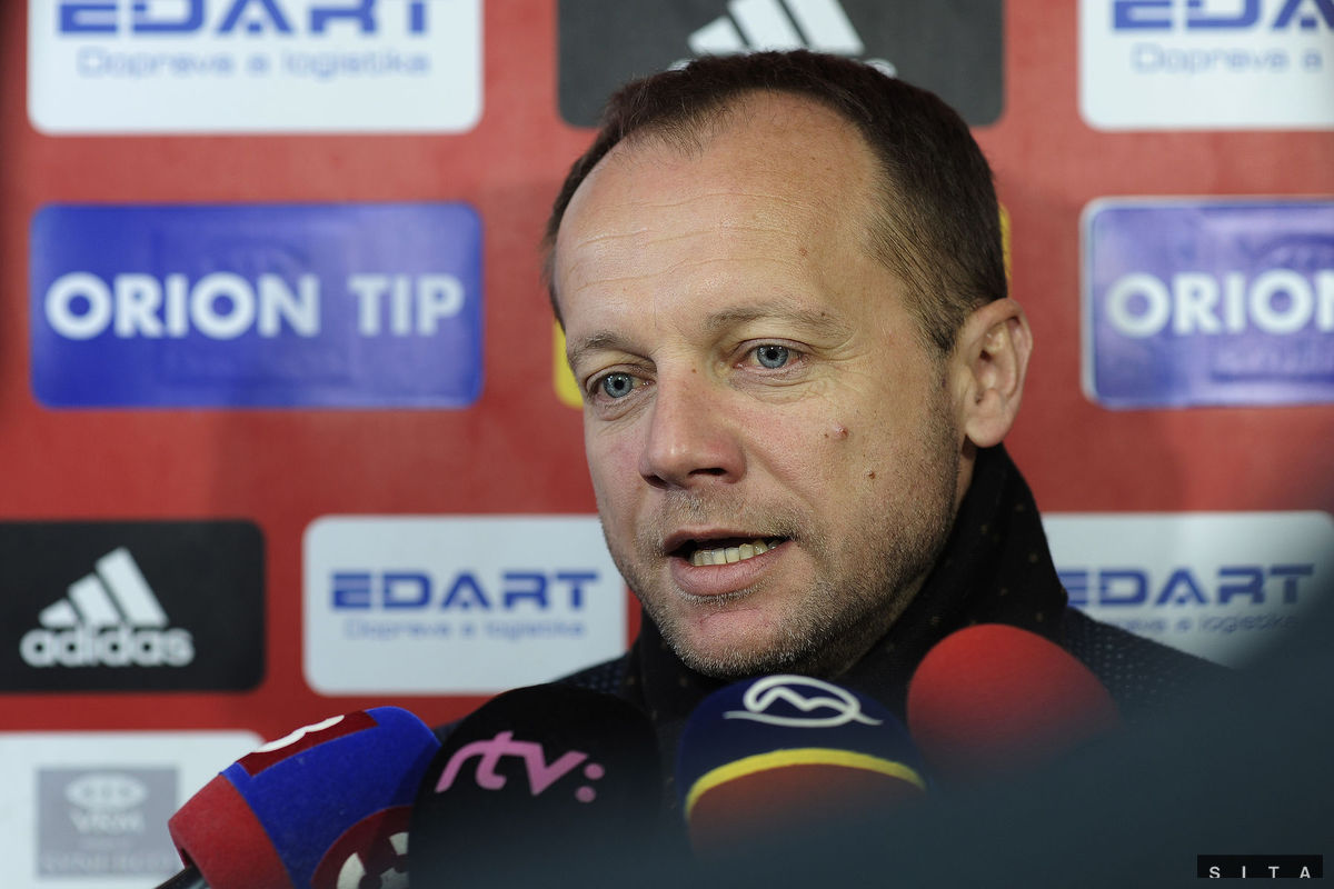 Generálny manažér futbalového klubu AS Trenčín...
