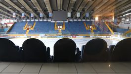 Kluby rátajú státisícové straty, bez peňazí zostanú aj hráči. Pomôže im štát?