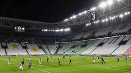 Ako pokusné králiky. Futbalisti platia pokutu z omeškania