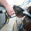 tankovanie palivo auto nafta benzin benzinova pumpa