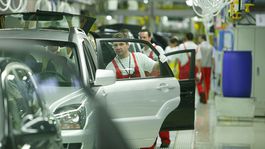 Od pondelka zastanú všetky domáce automobilky