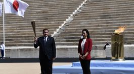 Olympijský oheň mieri do Tokia: Veríme, že uhasí koronavírus