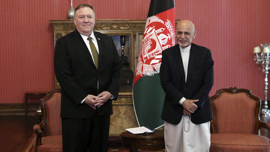 Pompeo pricestoval do Kábulu oživiť stagnujúci mierový proces