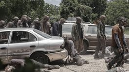 Toto je irónia! Koronavírusová pandémia zastavila seriál o zombie apokalypse