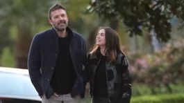 Bozky a zamilované úsmevy! Affleck s novou láskou sa nevedia od seba odtrhnúť