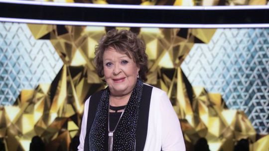 Herečka  Jiřina Bohdalová.