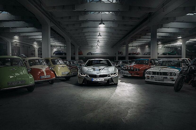 BMW i8 sa so svetom lúči fotografiou z depozitu...