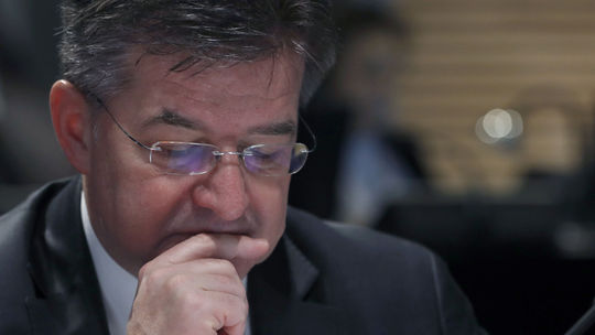 Miroslav Lajčák vysvetľuje kontakty s Epsteinom: komunikáciu priznal, jeho činy ostro odsúdil 