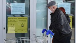 Koronakríza zmenila nákupné zvyklosti. Darí sa obchodníkom a e-shopom