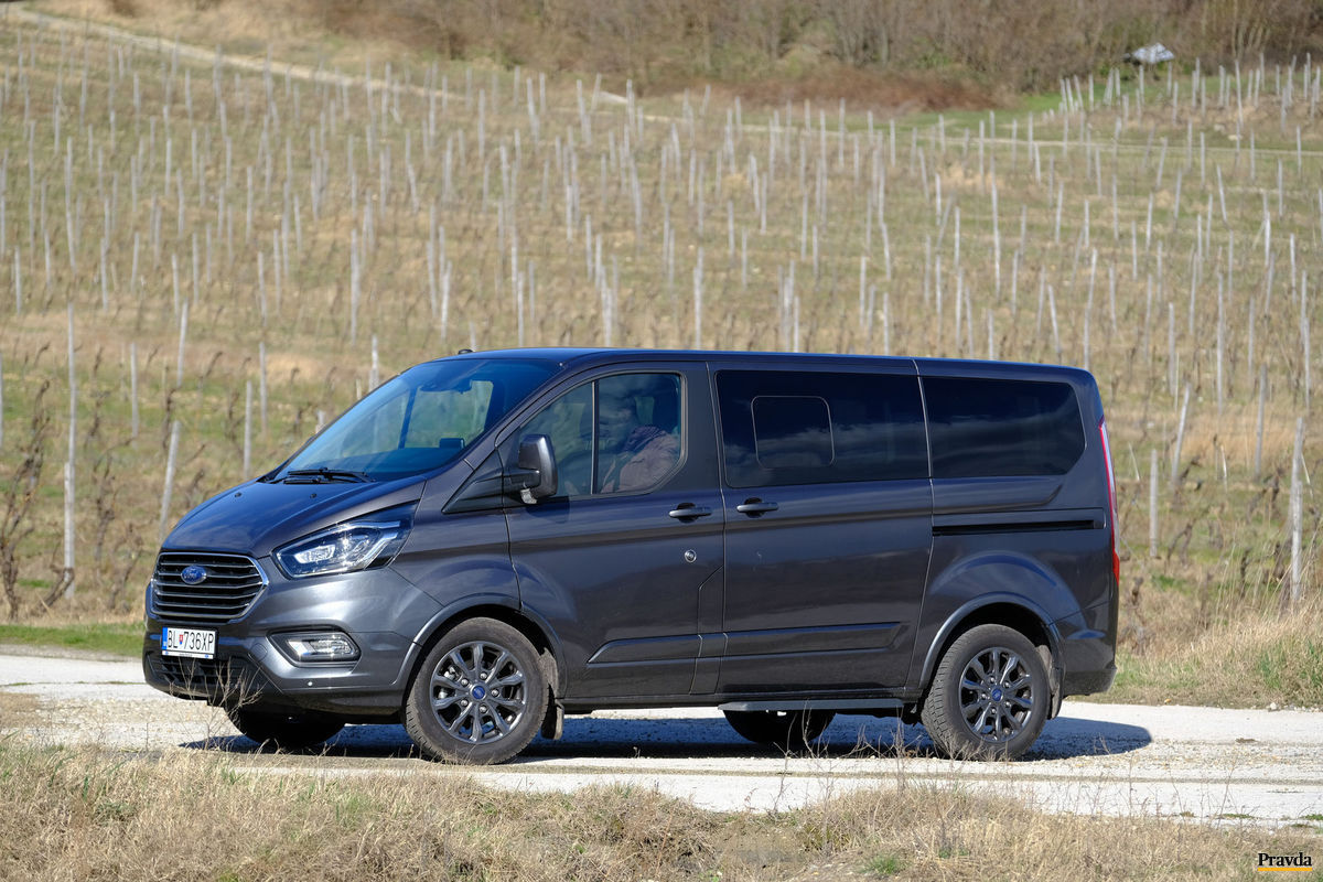 Testovaný automobil je dlhý 4 973 mm.