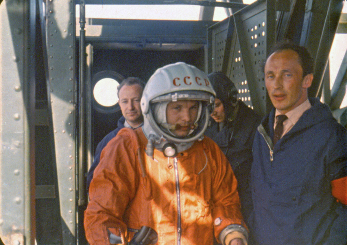 Jurij Gagarin 12. apríla 1961 pred nástupom do...