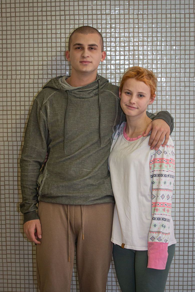 Simon Štubniak s Barou Očenášovou v seriáli Jenny.