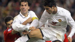 Pichľavá poznámka po smrti otca. Odchod van Nistelrooya urýchlil Ronaldov plač