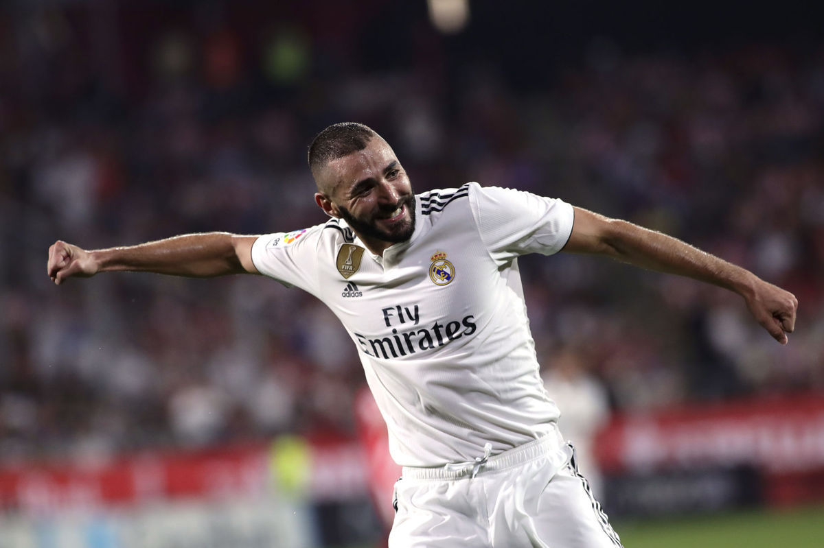 Karim Benzema v drese Realu.