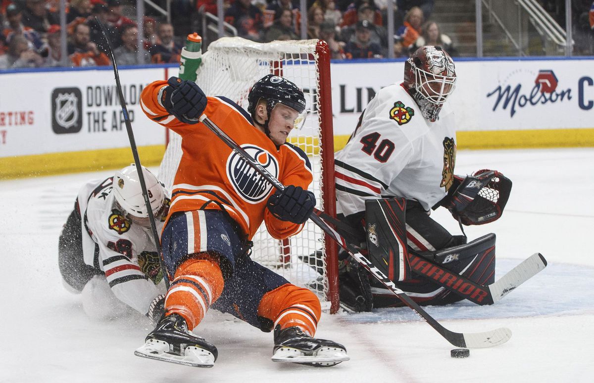 Colby Cave v drese Edmontonu.