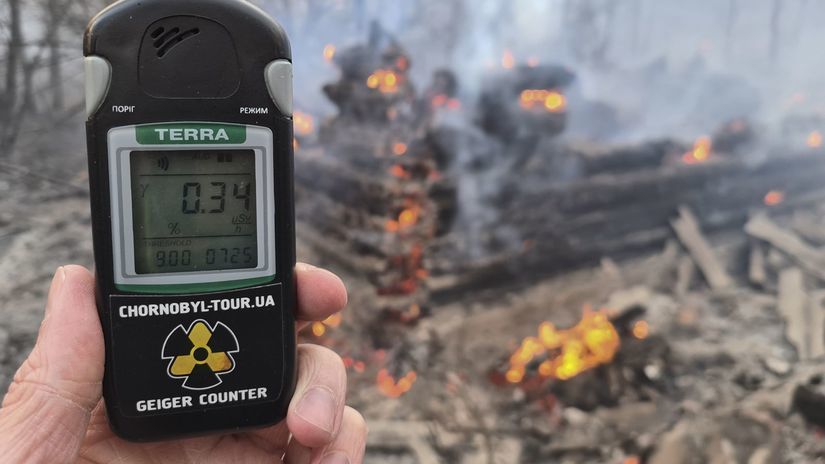 Ukrajina Černobyľ zóna požiar lesný