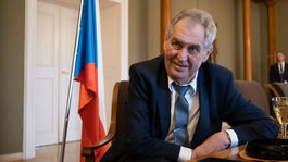 O niekoľko týždňov si dáme dole rúška, tvrdí Miloš Zeman