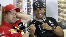 Odíď z Ferrari alebo skonči, radí Vettelovi Ecclestone